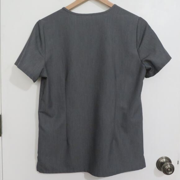 FIGS Womens Sz S Graphite Dark Gray Casma Three-Pocket Scrub Top Medical Wear - Picture 2 of 6
